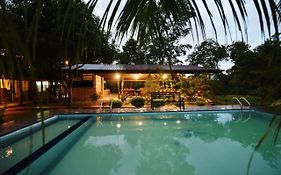 Ele Camp Udawalawe